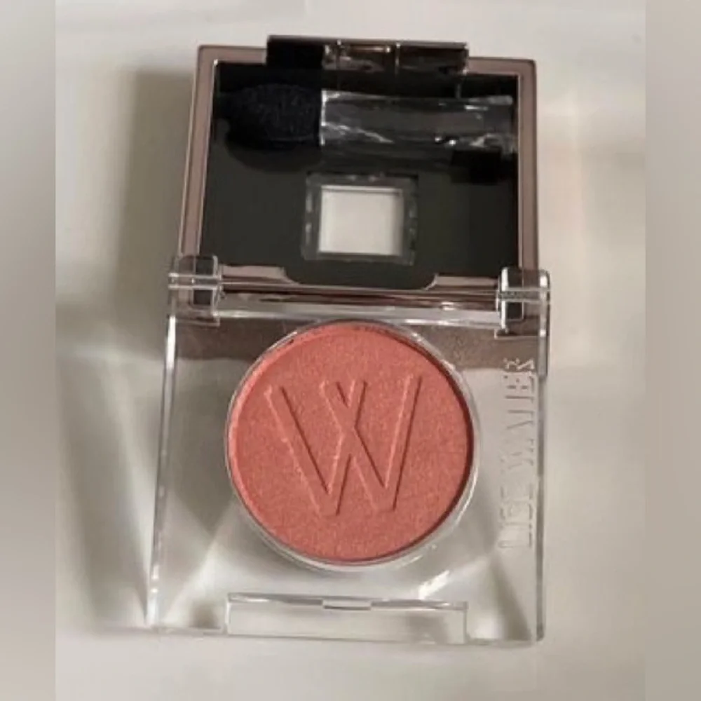 Lise Watier Abricot Eyeshadow Single